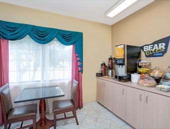 Travelodge By Wyndham Lynwood Restoran foto