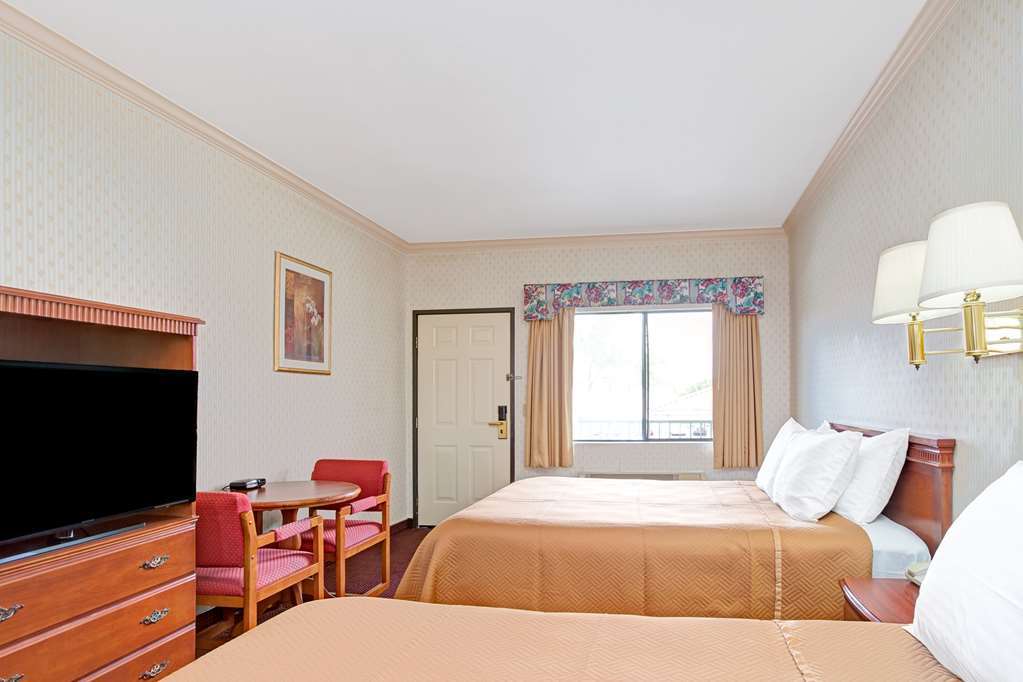Travelodge By Wyndham Lynwood Ruang foto